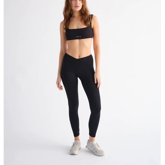 Black Leggings - Picture 1 of 4